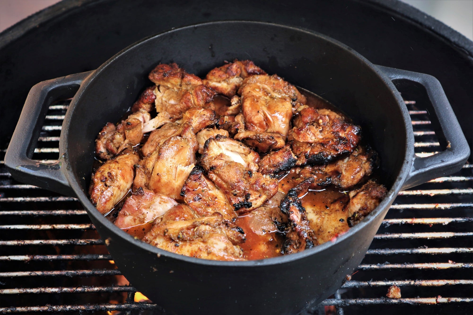 dutch oven pulled chicken kamado joe recept 02 - Pulled chicken uit de dutch oven