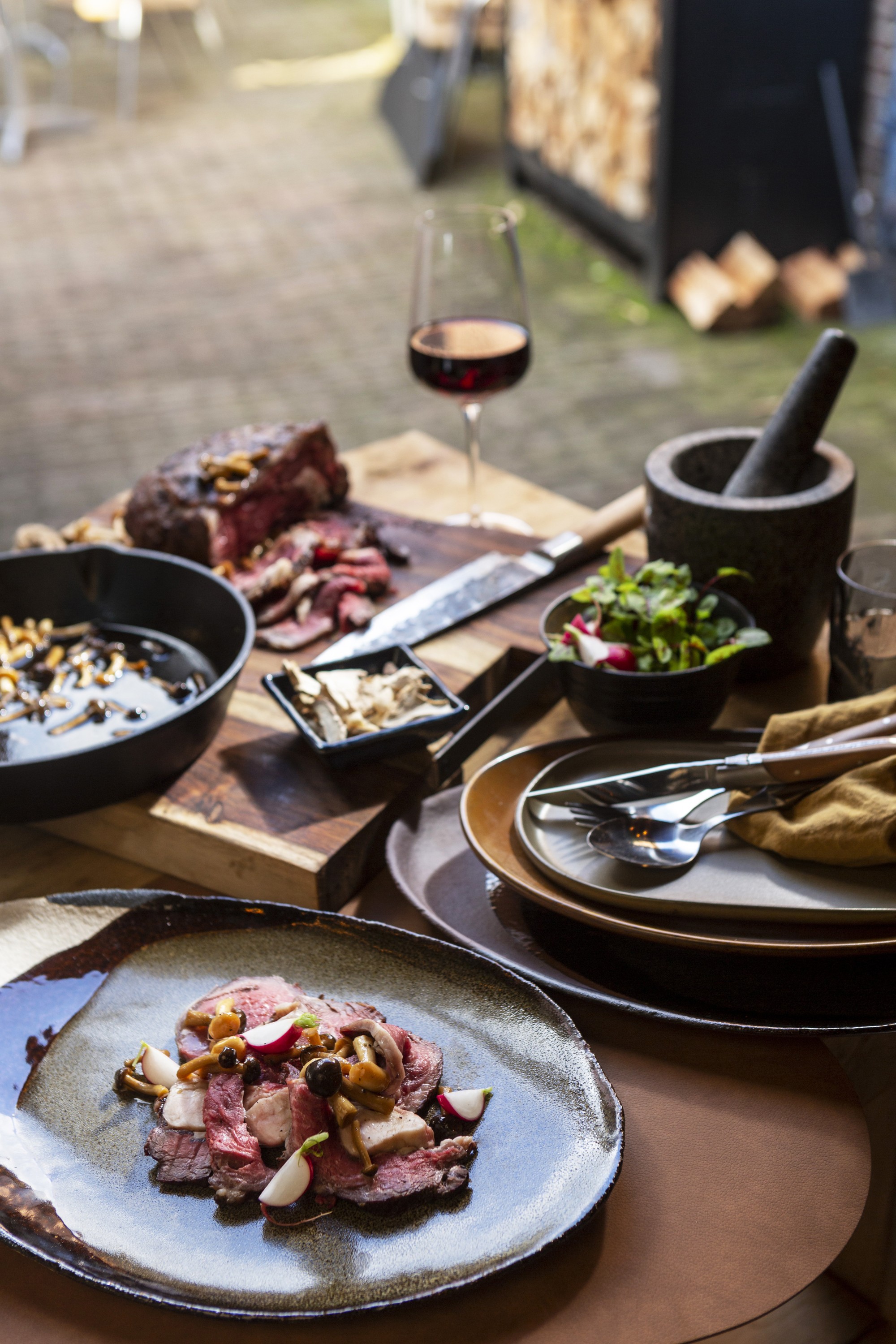 1 Koudgerookte ribeye met beukenzwammen 4 kerstmenu kamado big green egg recept - Koudgerookte ribeye met beukenzwammen & shiitake