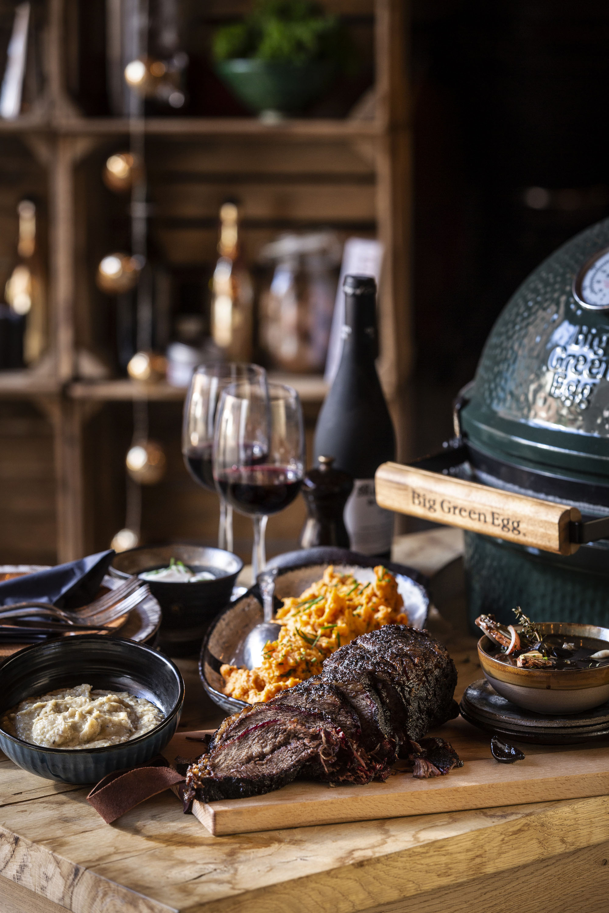 3 Langzaam gegaarde sukade met bataatstoemp 2 kerstmenu kamado big green egg recept - Langzaam gegaarde sukade met bataatstoemp, uiencrème & zwarte knoflookjus