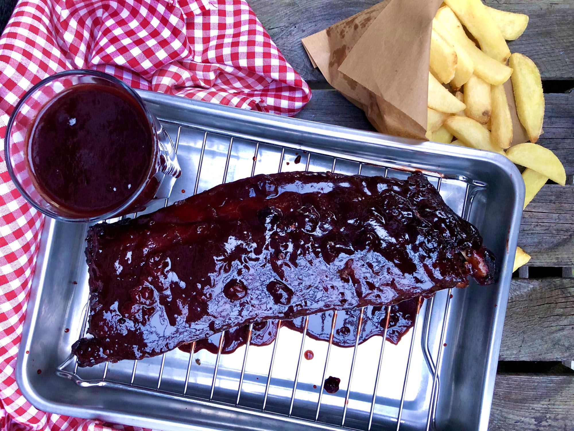 spareribs kersen kamado big green egg 06 - Spareribs kersen