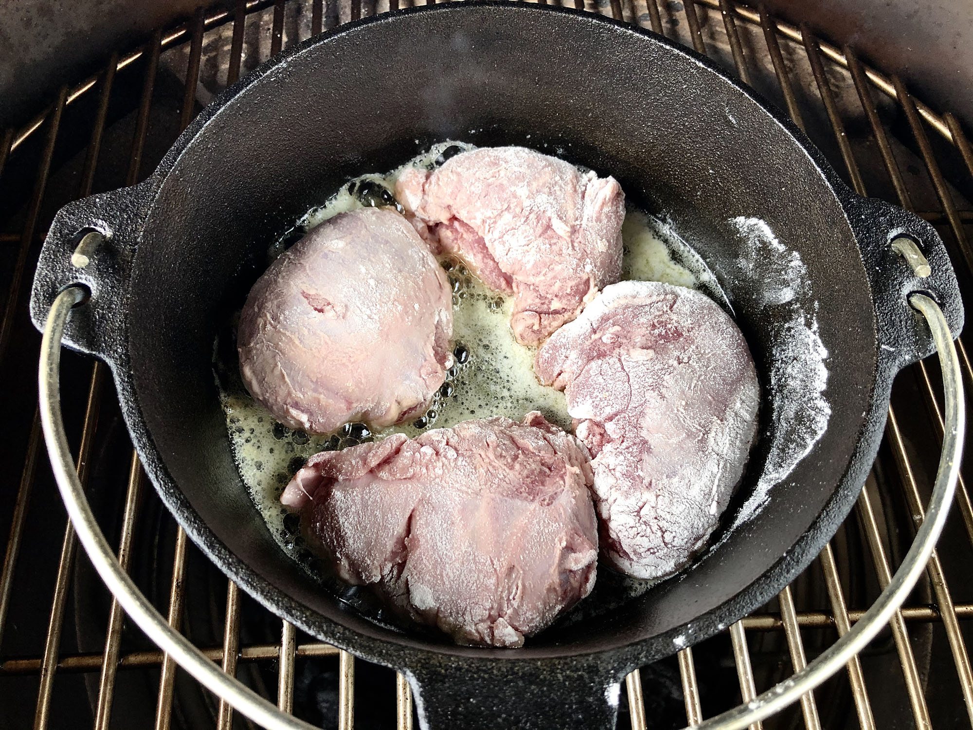 varkenswagen carrillada spaanse kamado recept 01 - Spaanse varkenswangetjes: Carrillada de Cerdo