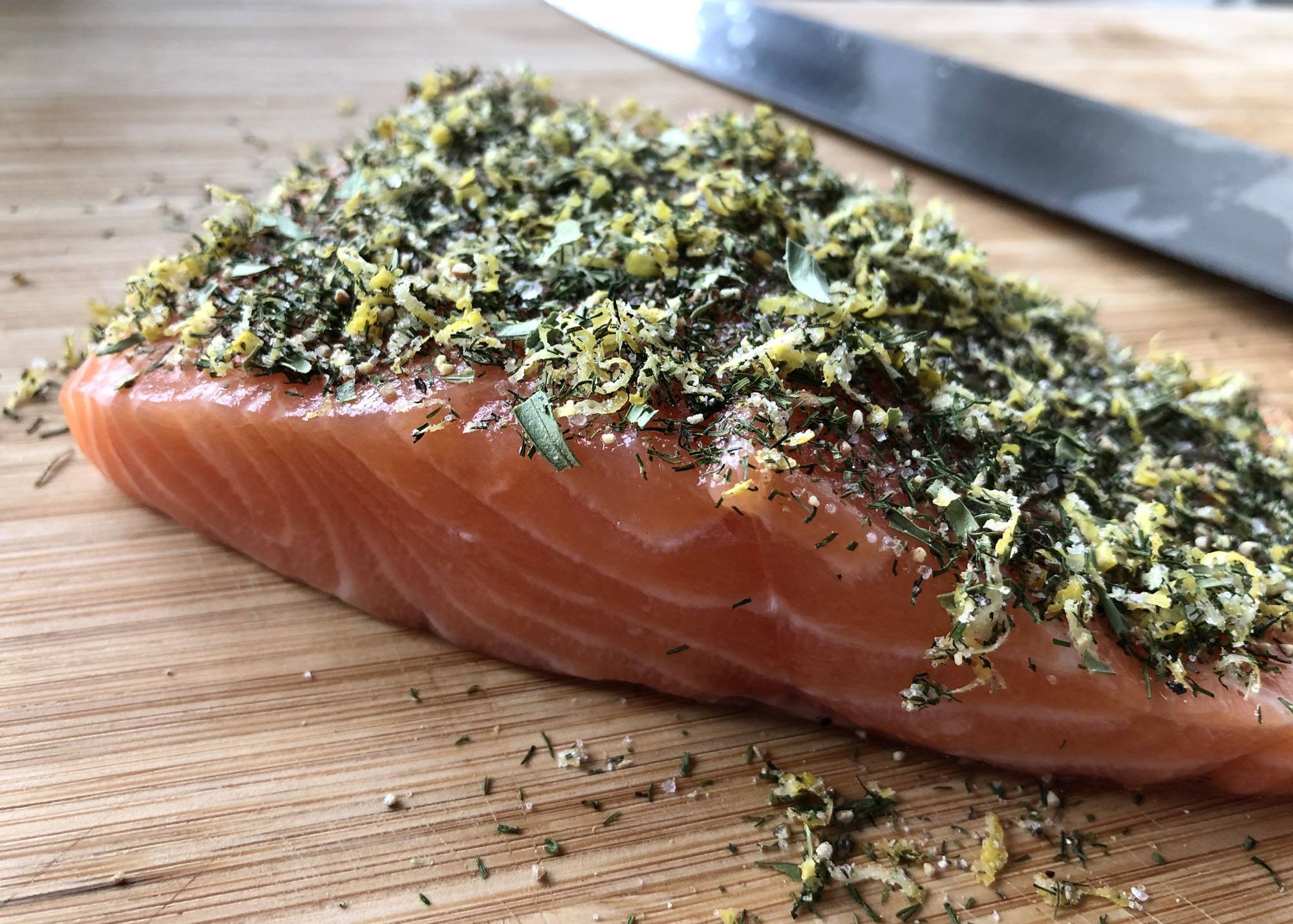 ceder gerookte zalm venkelsalade kamado recept 05 - Op cederhout gerookte zalm