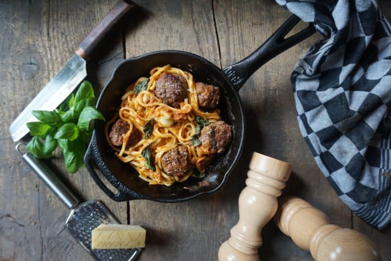 meatball pasta bbq kamado recept 5 - Meatball pasta van de BBQ