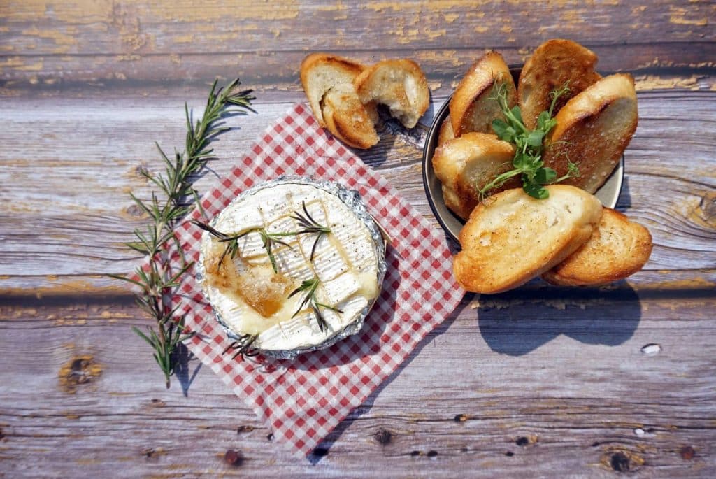 kaasdip-camembert-vuurring-recept-kamado-bbq-02