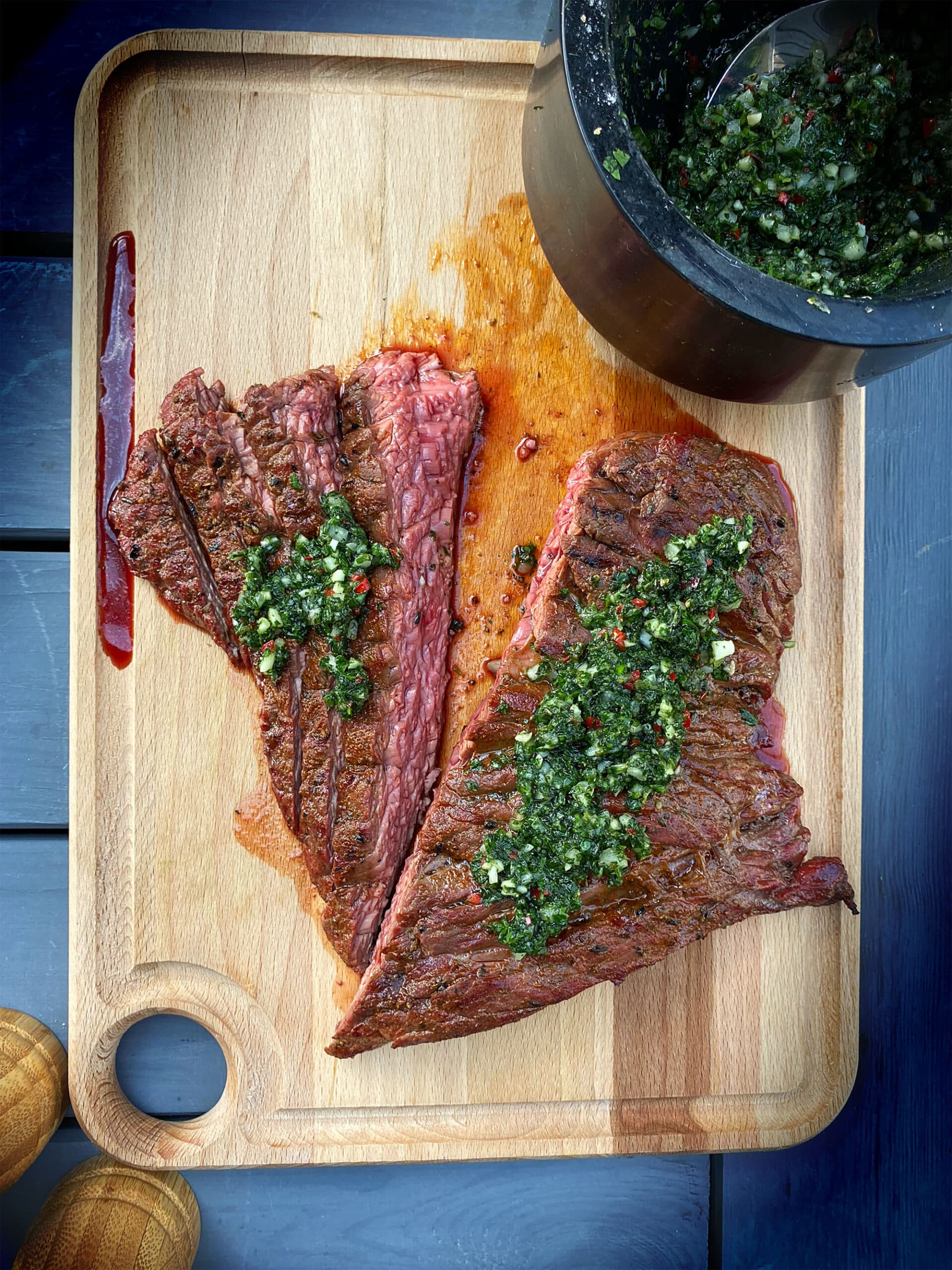 bavette chimichurri bbq recept kamado green egg05 scaled - Bavette met chimichurri