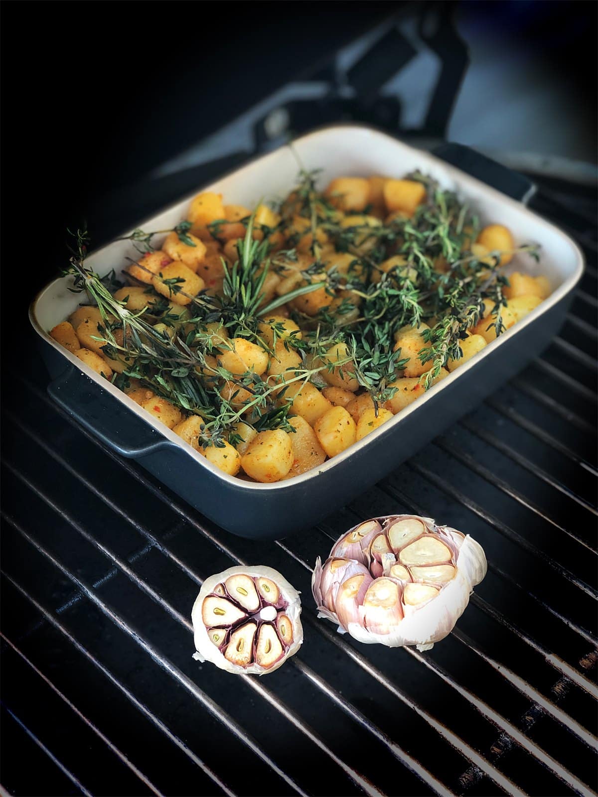 kruiden diamanthaas big green egg recept05 - Met kruiden ombonden diamanthaas & gegrilde groenten
