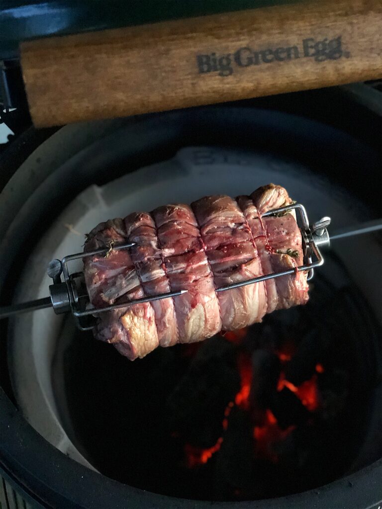 lamszadel spit big green egg kamado recept 04 - Lamszadel met bloemkool