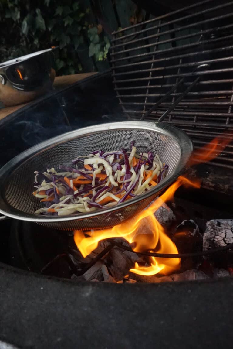 topped champions ribs kamado bbq recept egg 02 - Topped Champions Spareribs w/ flamed Coleslaw