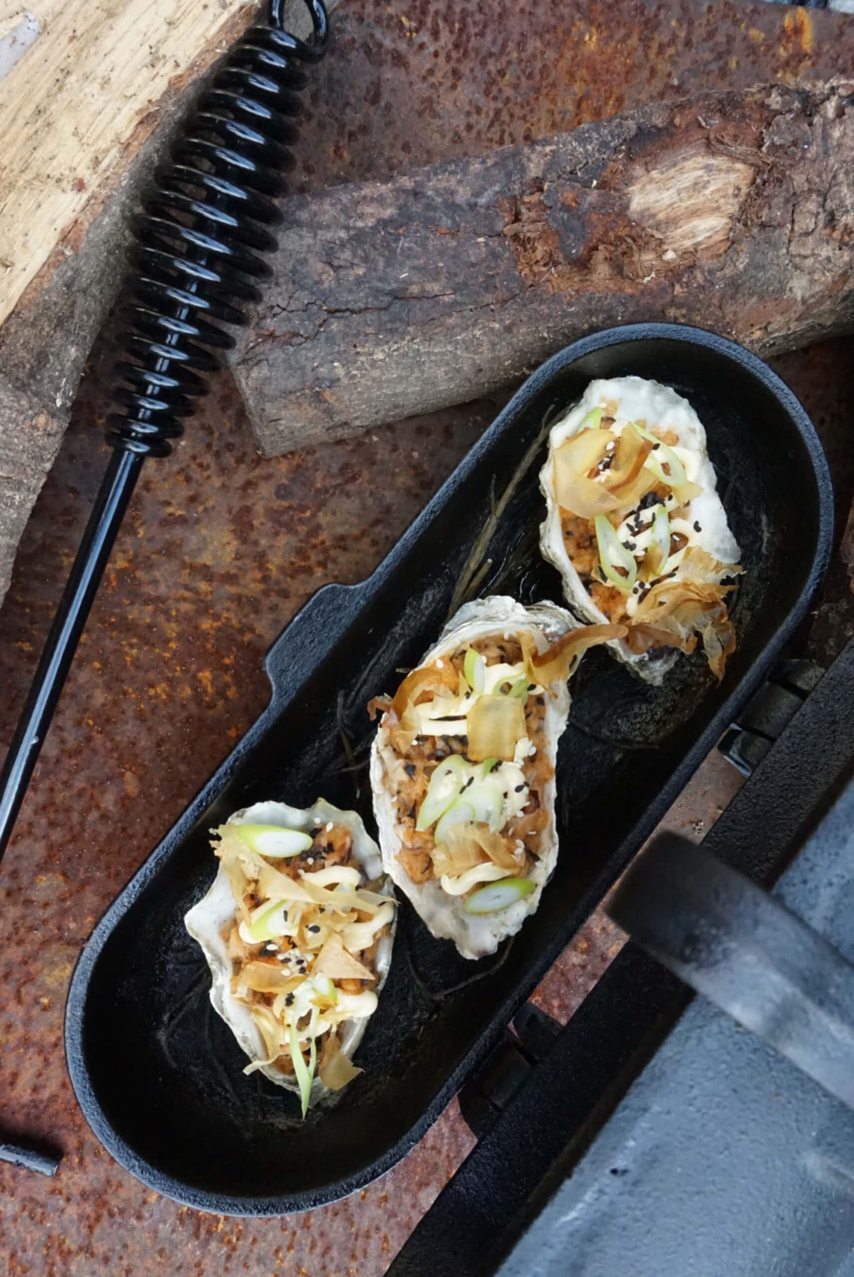 bbq oesters kamado bbq recept green egg 11 scaled - BBQ Oesters