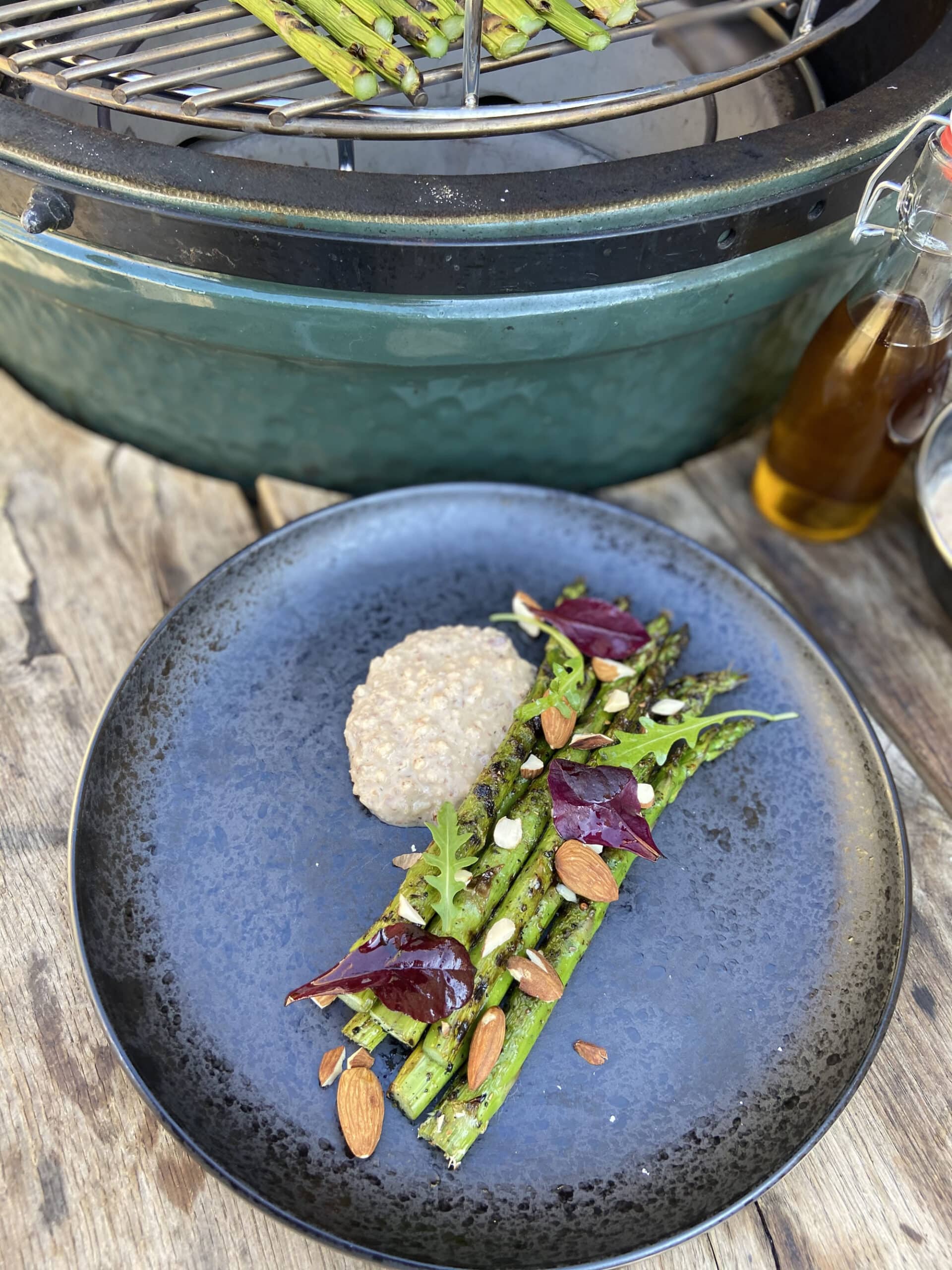 gegrilde groene asperges egg kamado bbq recept 07 scaled - Gegrilde groene asperges