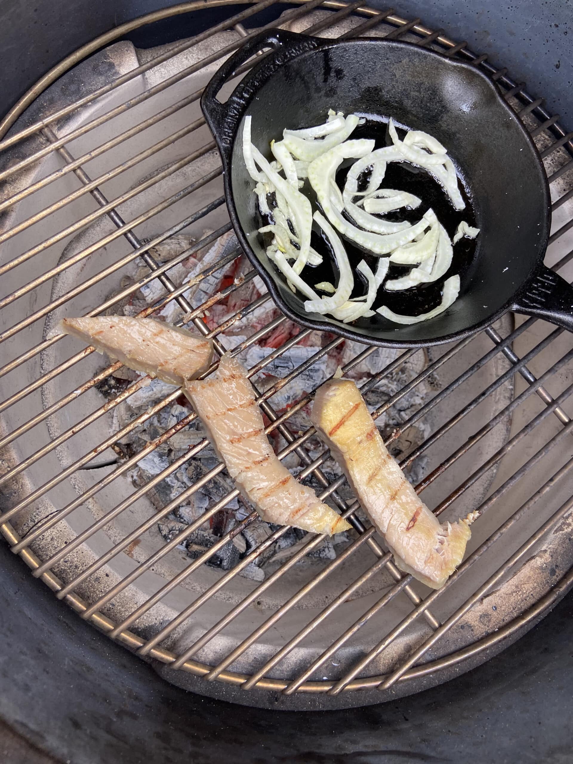 gemarineerde bbq tonijn recept kamado egg 01 scaled - Gemarineerde BBQ Tonijn