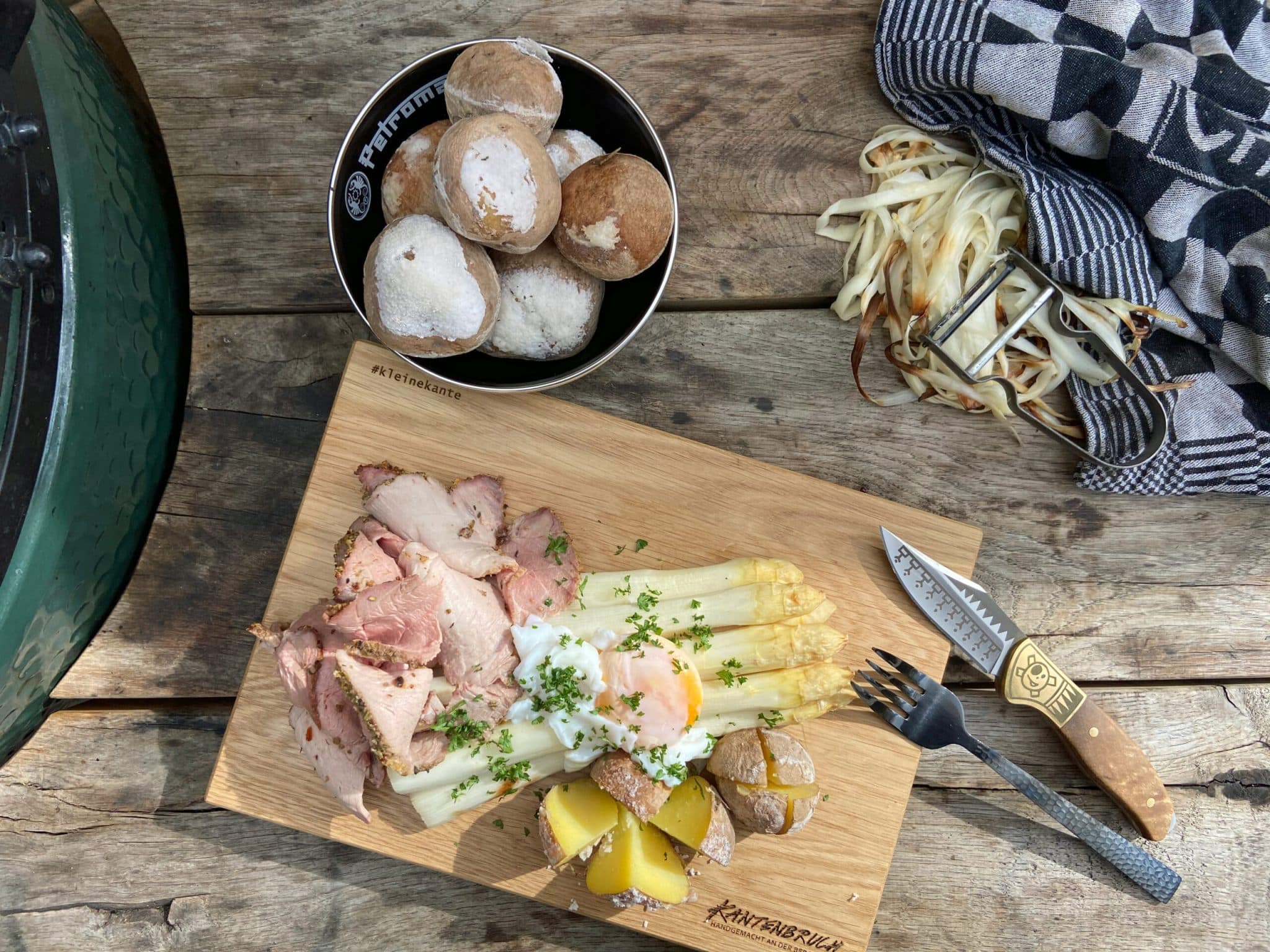 asperges bbq big green egg kamado recept 03 scaled - Asperges, het witte goud van de BBQ