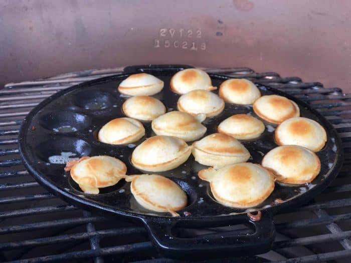 poffertjes bbq dessert kamado recept 01 - Poffertjes van de BBQ