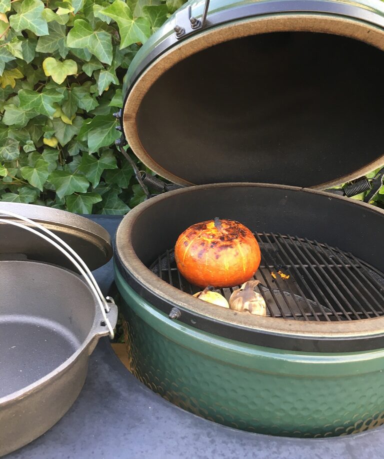 big green egg recept pompoensoep gerookt gepoft 2 - Gepofte & gerookte pompoensoep