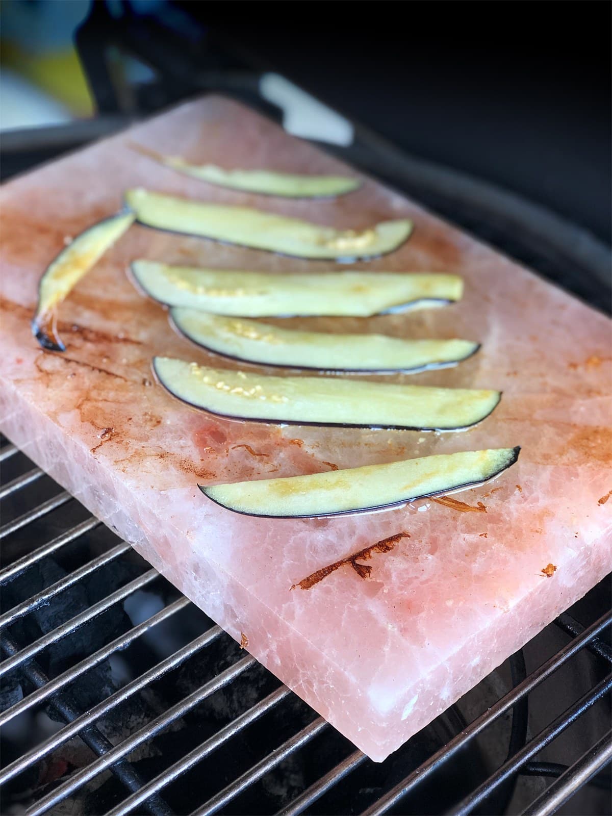 kamado gambas zoutsteen groenten tag big green egg recept01 - Gamba’s van de zoutsteen met groenten tagliatelle