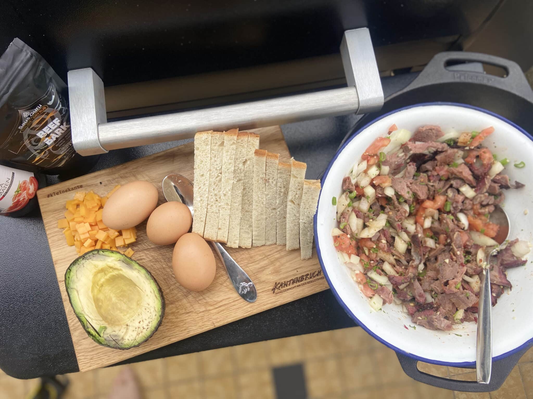 Pulled beef Shakshuka kamado bbq recept 15 scaled - Pulled Beef Shakshuka
