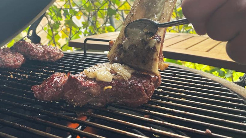 Beenmerg op steak