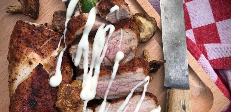 Noord-Afrikaanse-varkenshaas-met-groene-asperges-recept-bbq-kamado