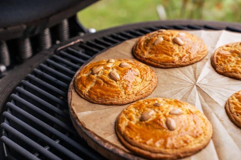 Paas shorts gevulde koek op de bbq - Gevulde koeken
