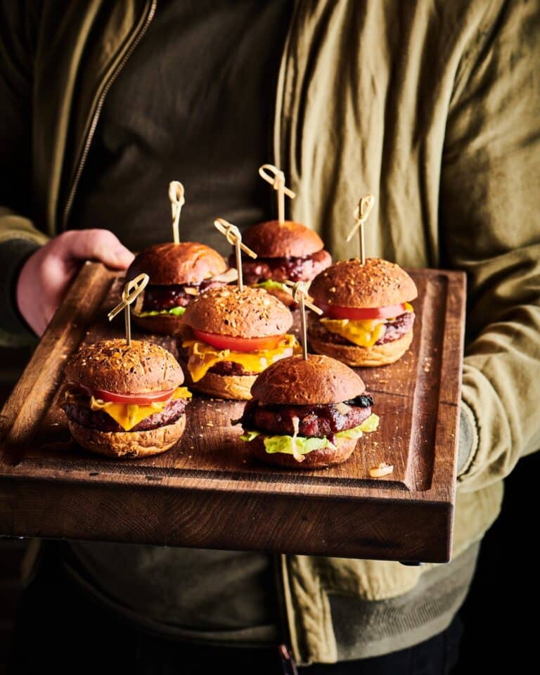 060 061 groot - Cheese- & Barbecue-sliders
