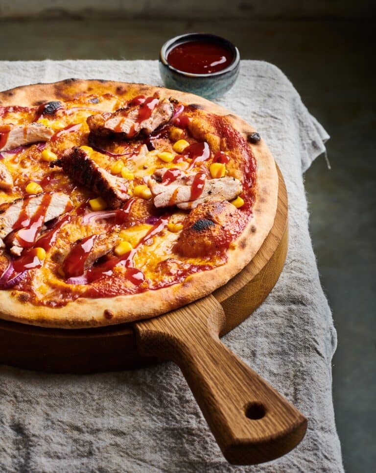 BBQ-chicken-pizza-ultieme-pizza-boek