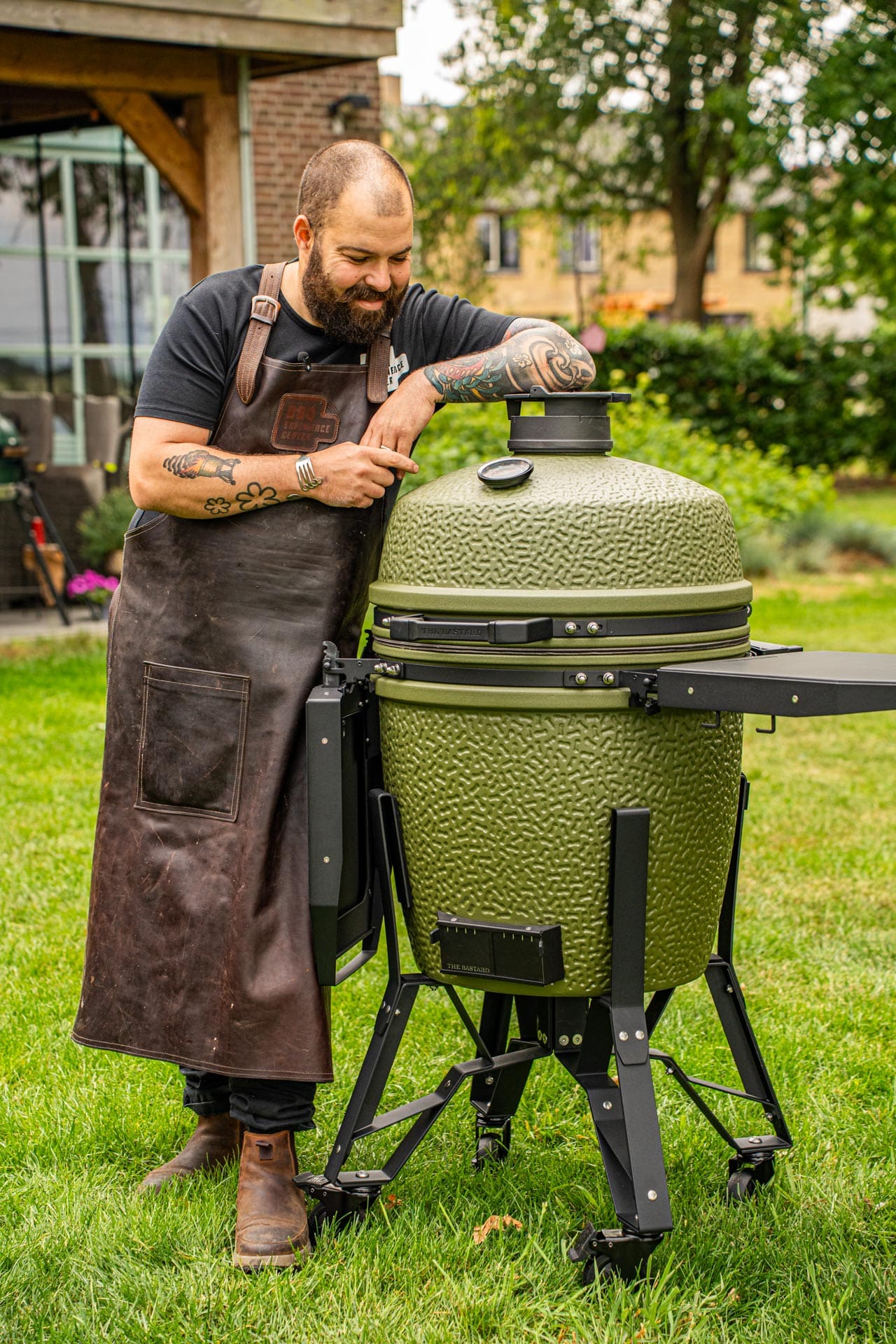 bastardpro alpine green lowres 1 - The Bastard kopen bij BBQ Experience Center