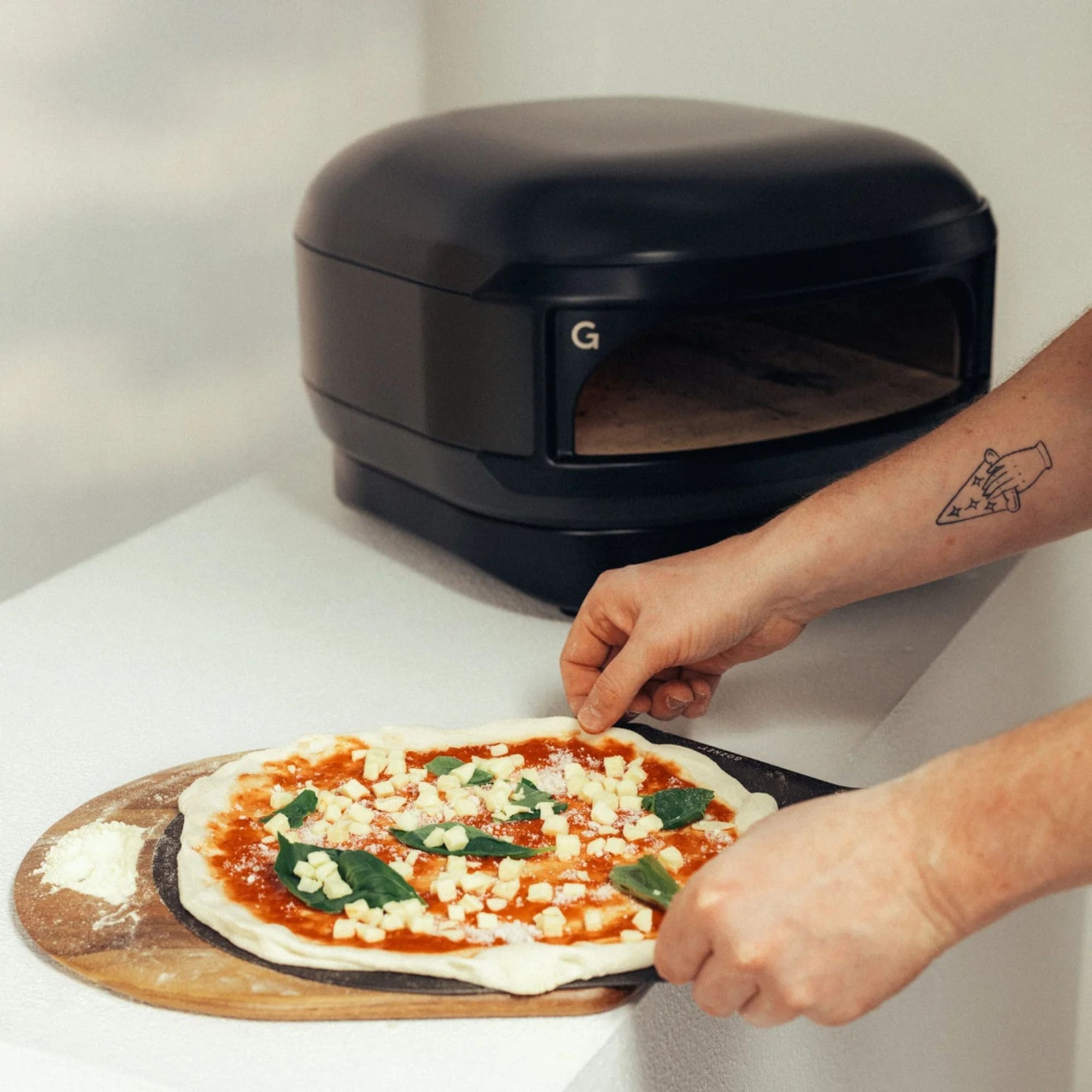 gozney arc lite pizzaoven sfeer1 - Gozney pizzaovens kopen bij BBQ Experience Center